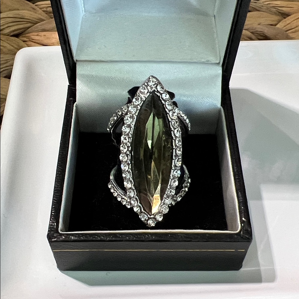 Jennifer Lopez Marquise Crystal Statement Ring